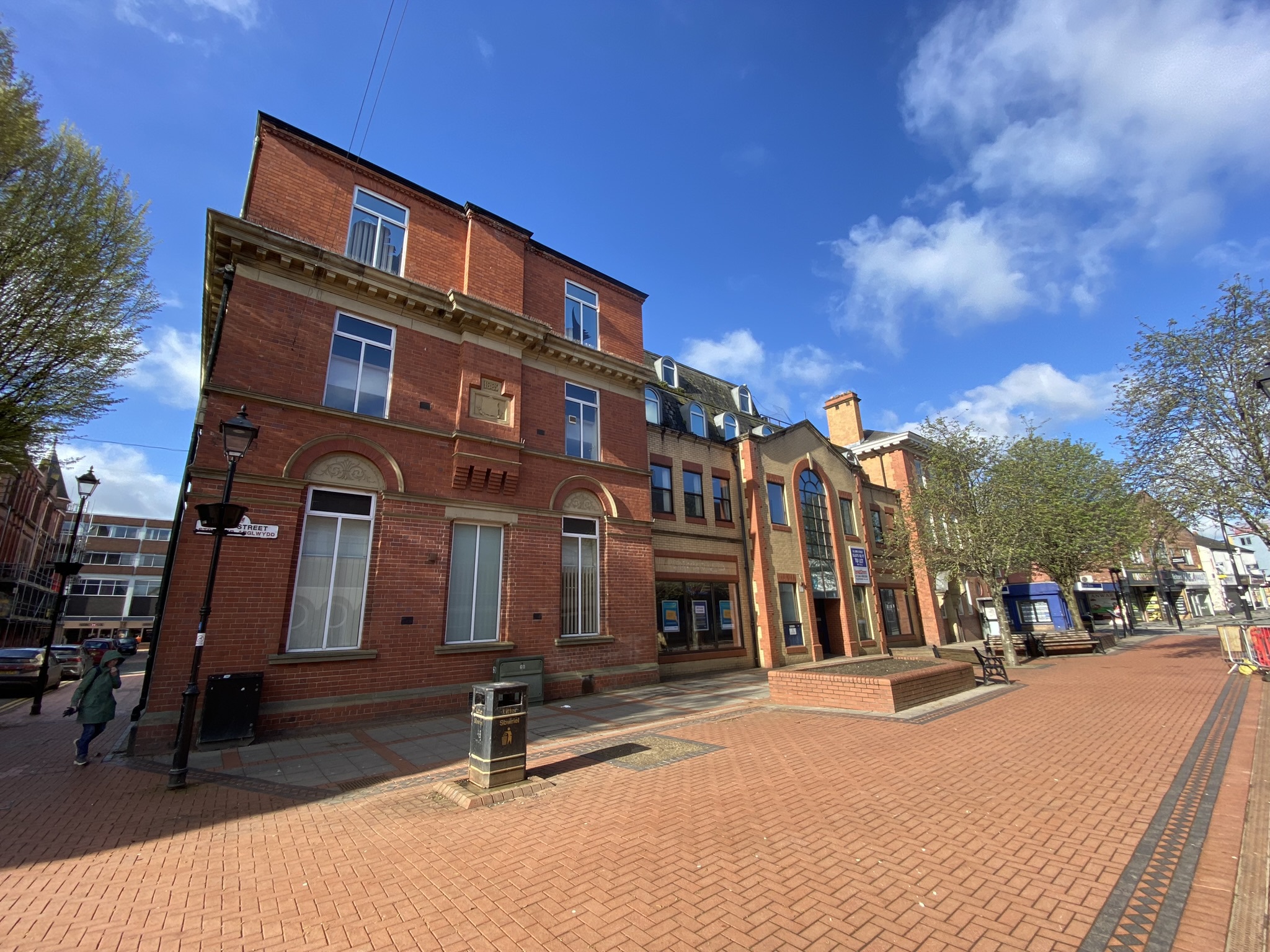 16 Lord Street, North Wales, Wrexham, Wrexham To Let (May Sell)